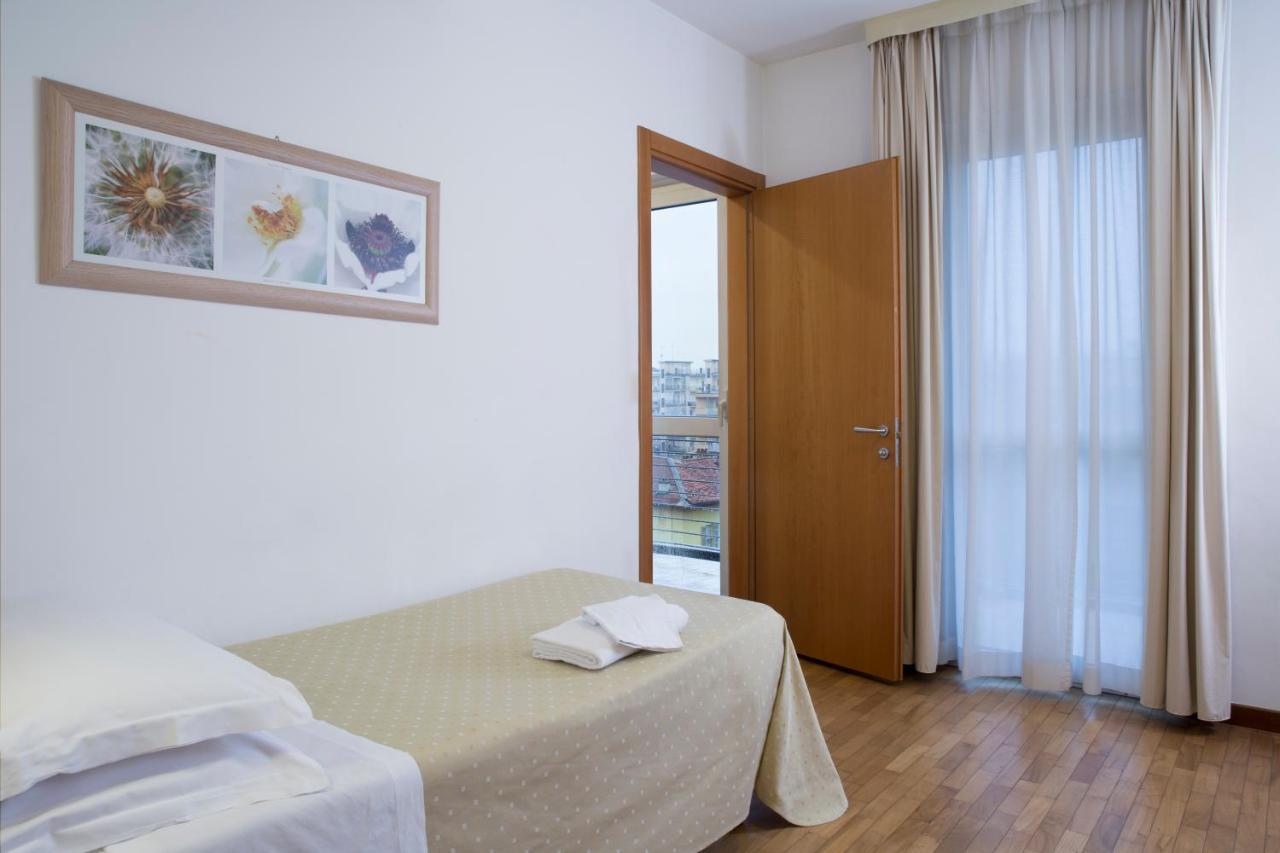Park Hotel Mondovi Luaran gambar