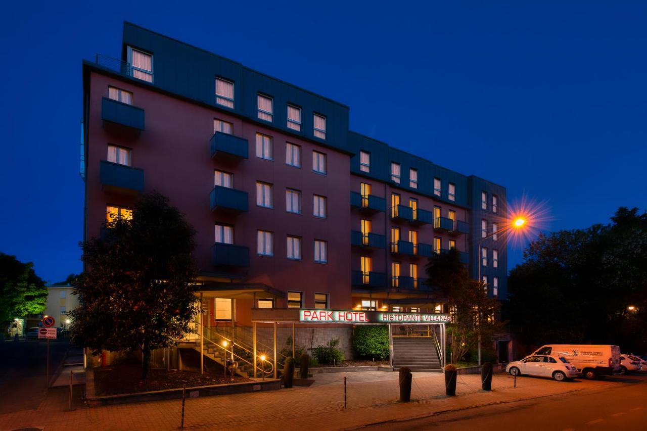 Park Hotel Mondovi Luaran gambar