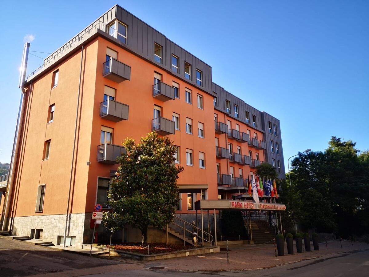 Park Hotel Mondovi Luaran gambar